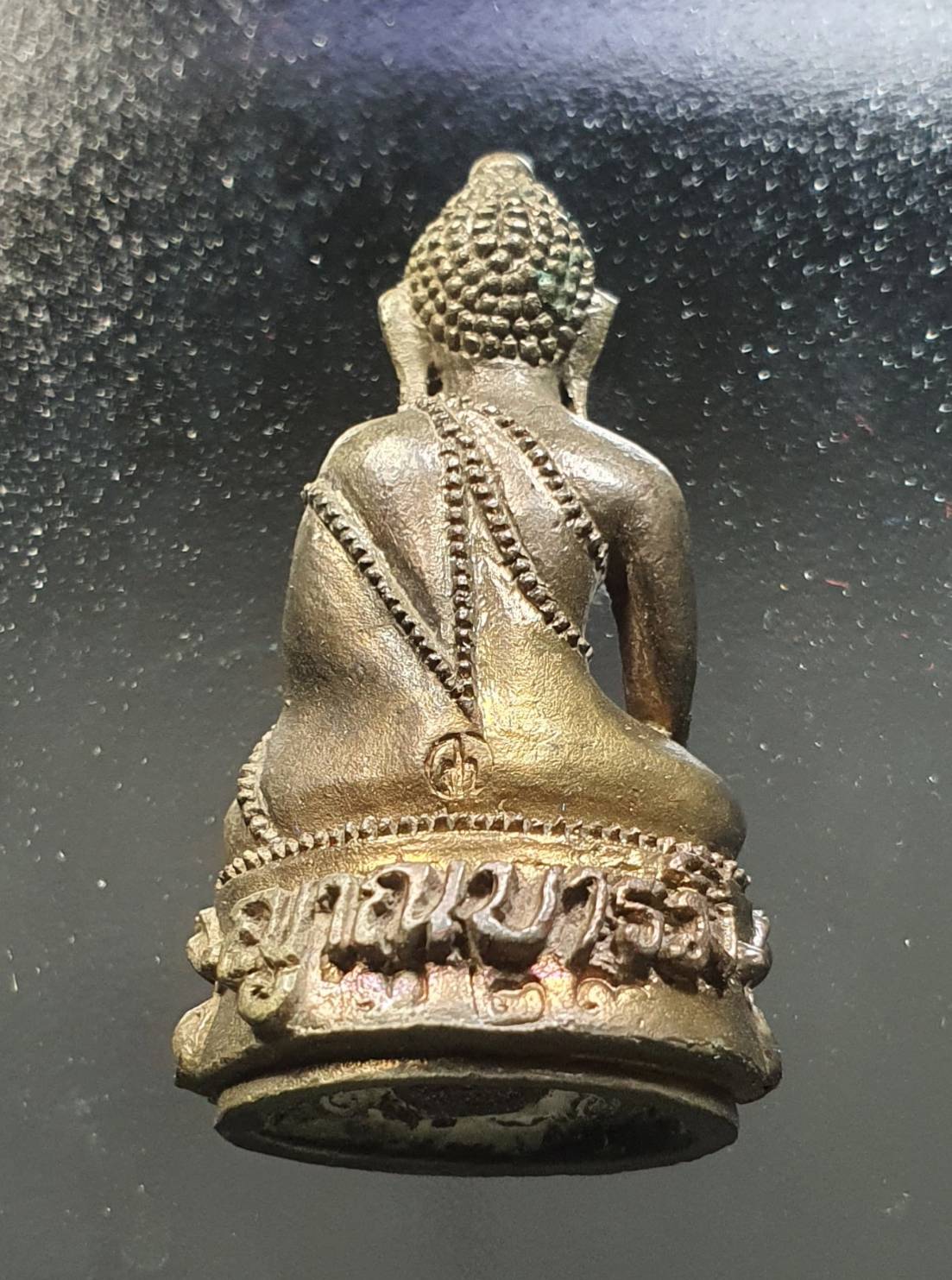 ด้านหลัง